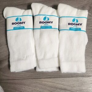 Roomy Socks White Crew Socks Size 6-8 Stretch Top Terry Diabetes Comfort Unisex